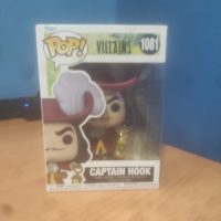 cambio capitan garfio por otro villano (no malefica ni ursula)